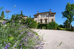  Villa Betteloni  Сан Петро Ин Кариано